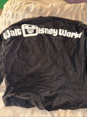 Walt Disney World Black Logo Pullover